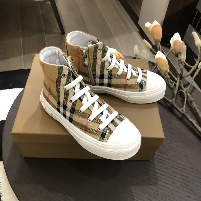 BURBERRY SHOES Flexible 29889