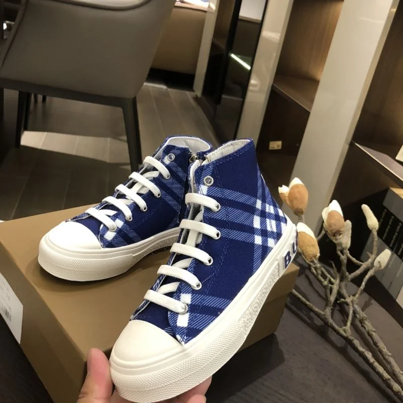 Snug BURBERRY SHOES 29878