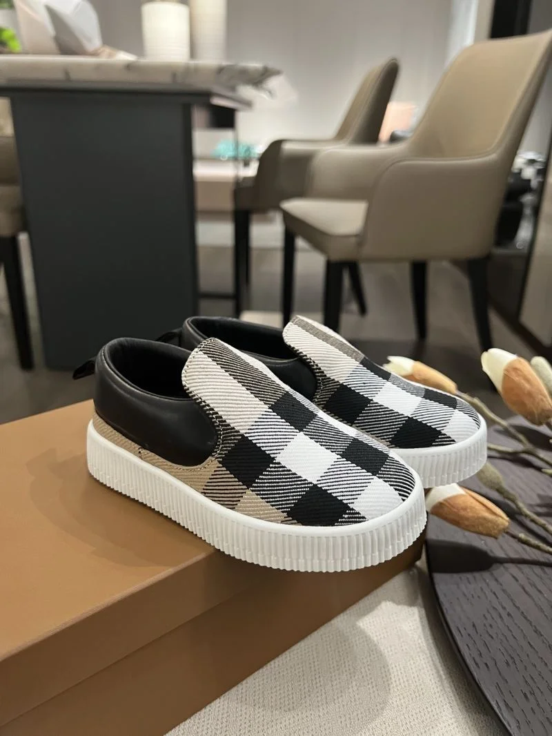 BURBERRY SHOES Timeless 29875