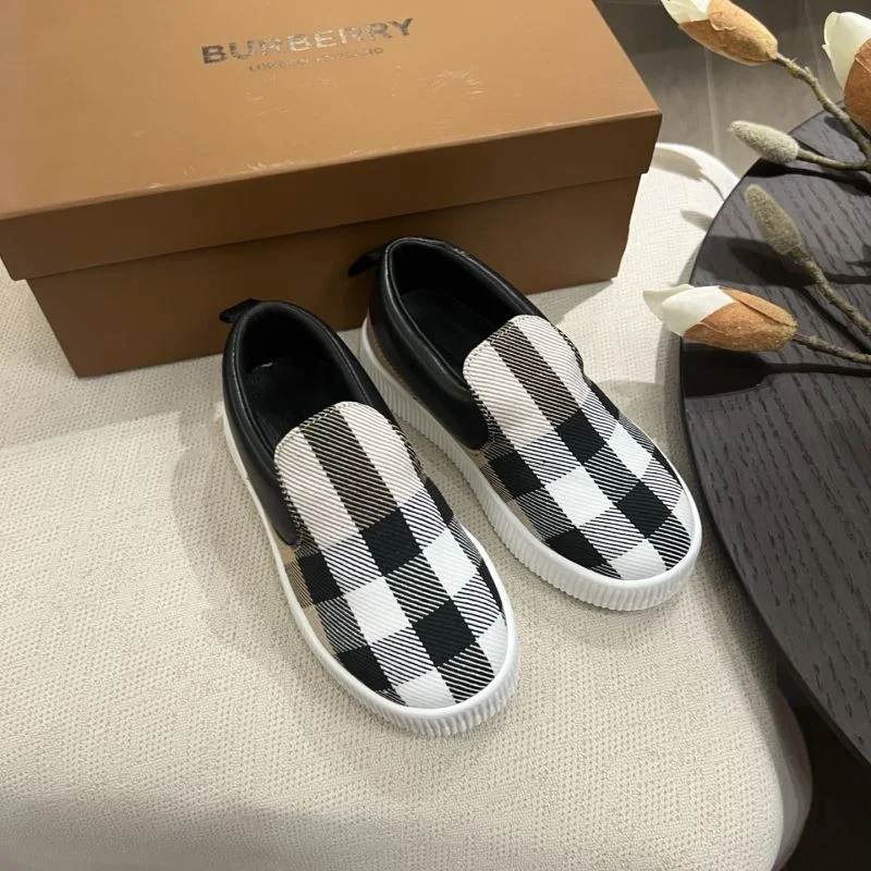 BURBERRY SHOES Timeless 29875