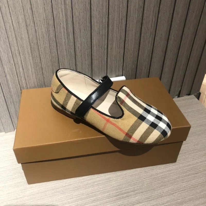 TimelessDesign BURBERRY SHOES 30306