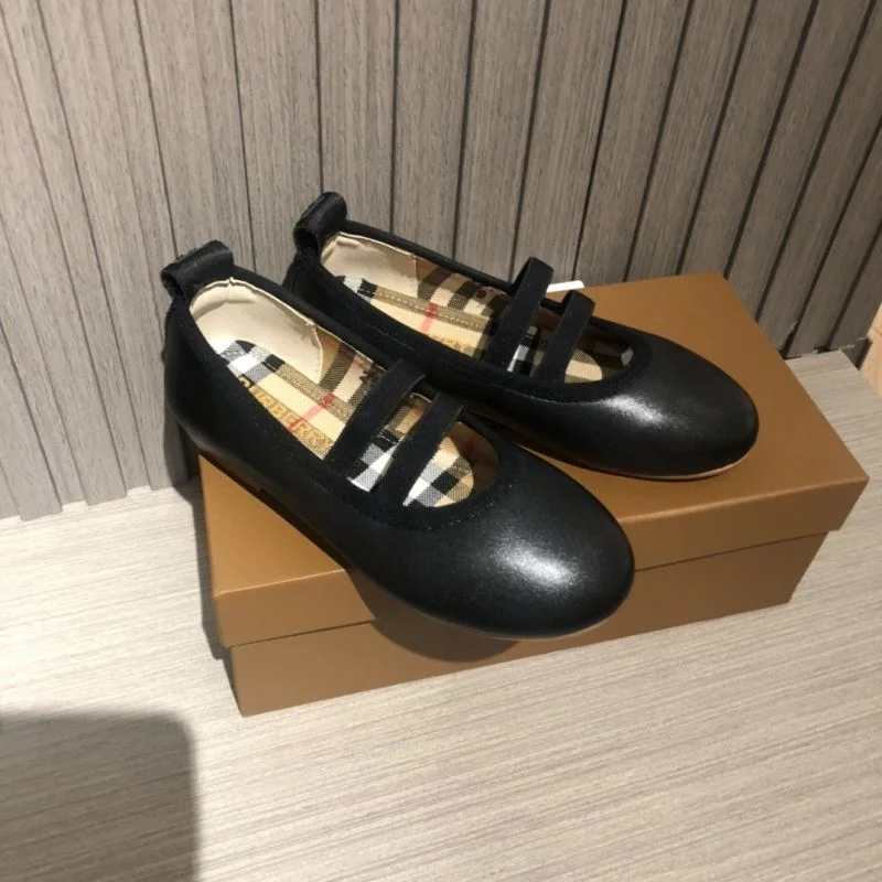 FashionForward BURBERRY SHOES 30311
