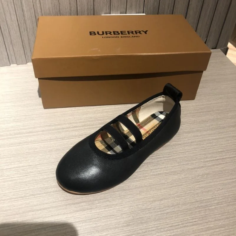 FashionForward BURBERRY SHOES 30311