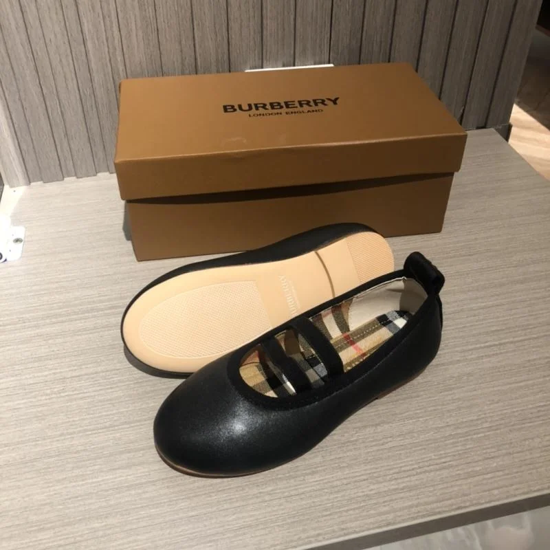 FashionForward BURBERRY SHOES 30311