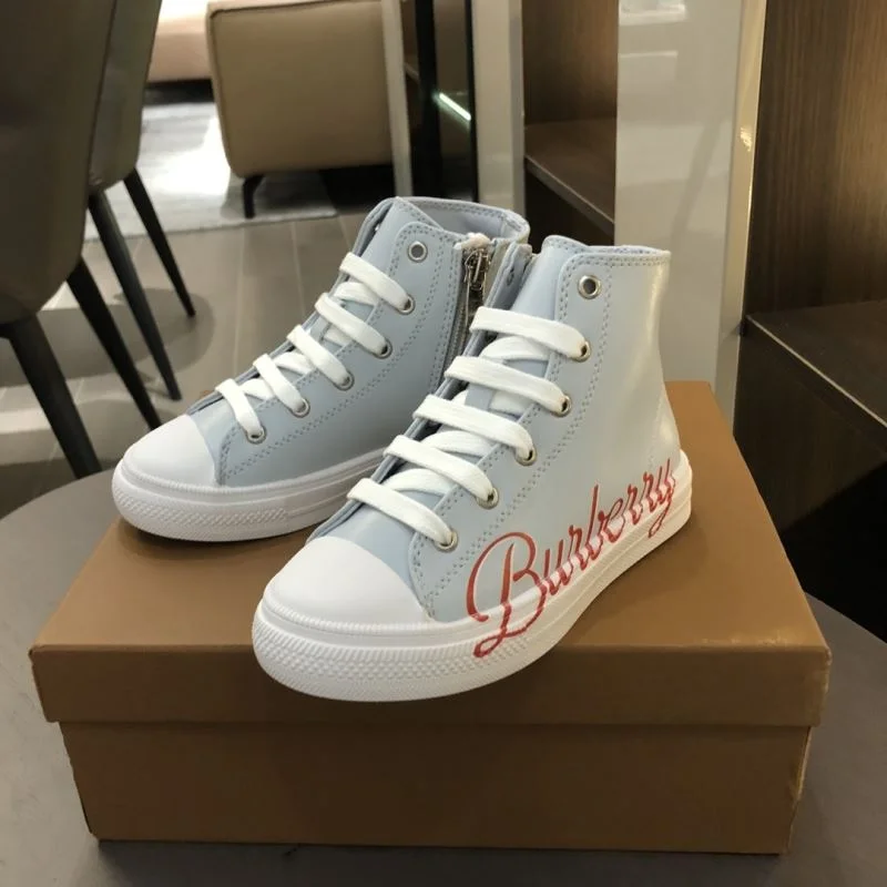 BURBERRY SHOES Sporty 30304