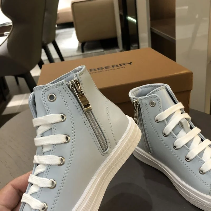 BURBERRY SHOES Sporty 30304