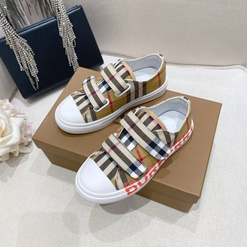 BURBERRY SHOES RelaxedFit 30303