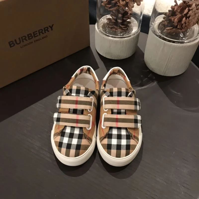 Stretchable BURBERRY SHOES 30299