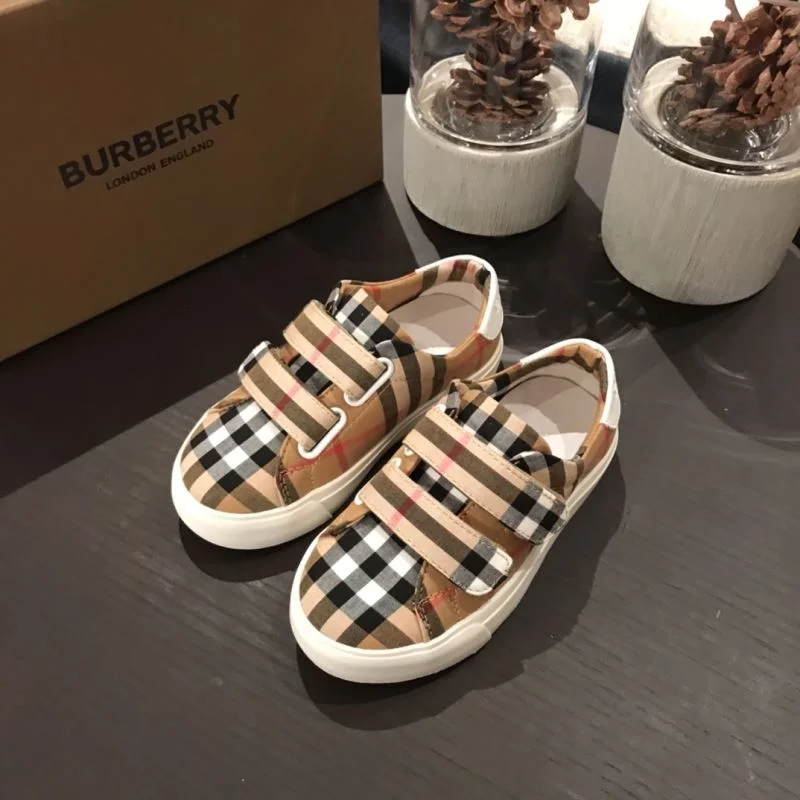 Stretchable BURBERRY SHOES 30299