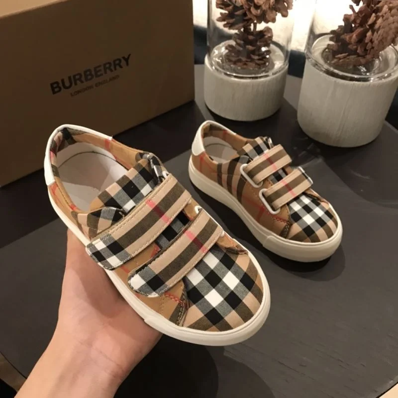 Stretchable BURBERRY SHOES 30299