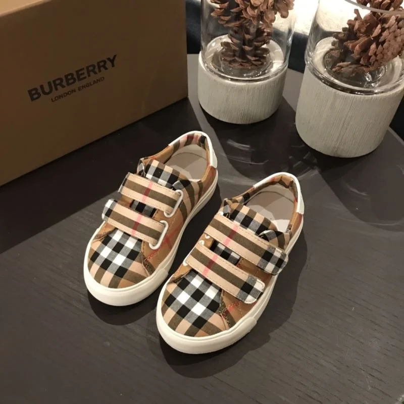 Stretchable BURBERRY SHOES 30299
