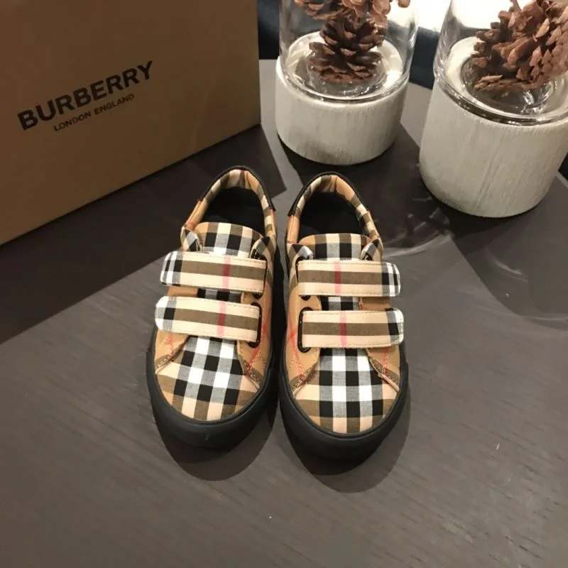 Unique BURBERRY SHOES 30298