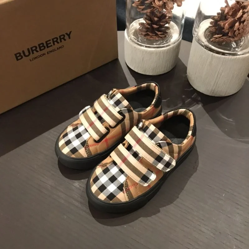 Unique BURBERRY SHOES 30298