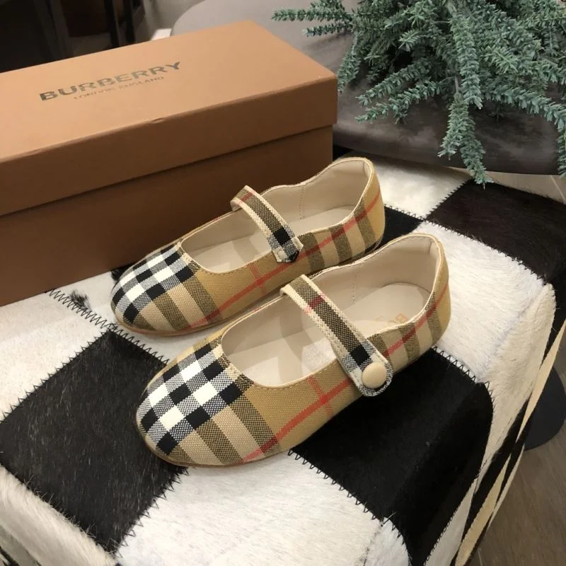 BURBERRY SHOES Efficient 30280