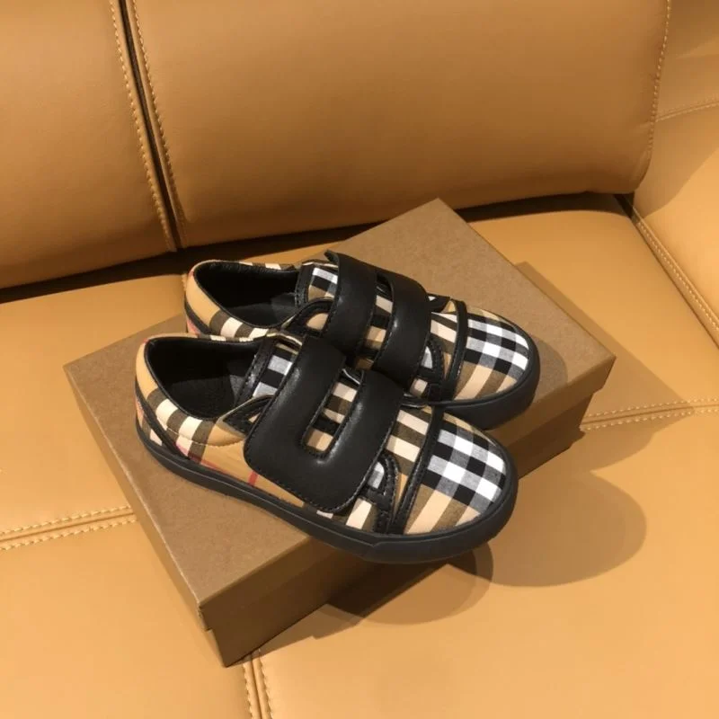 Modern BURBERRY SHOES 30279