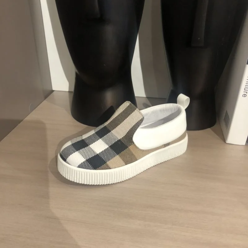 WaterResistant BURBERRY SHOES 30297