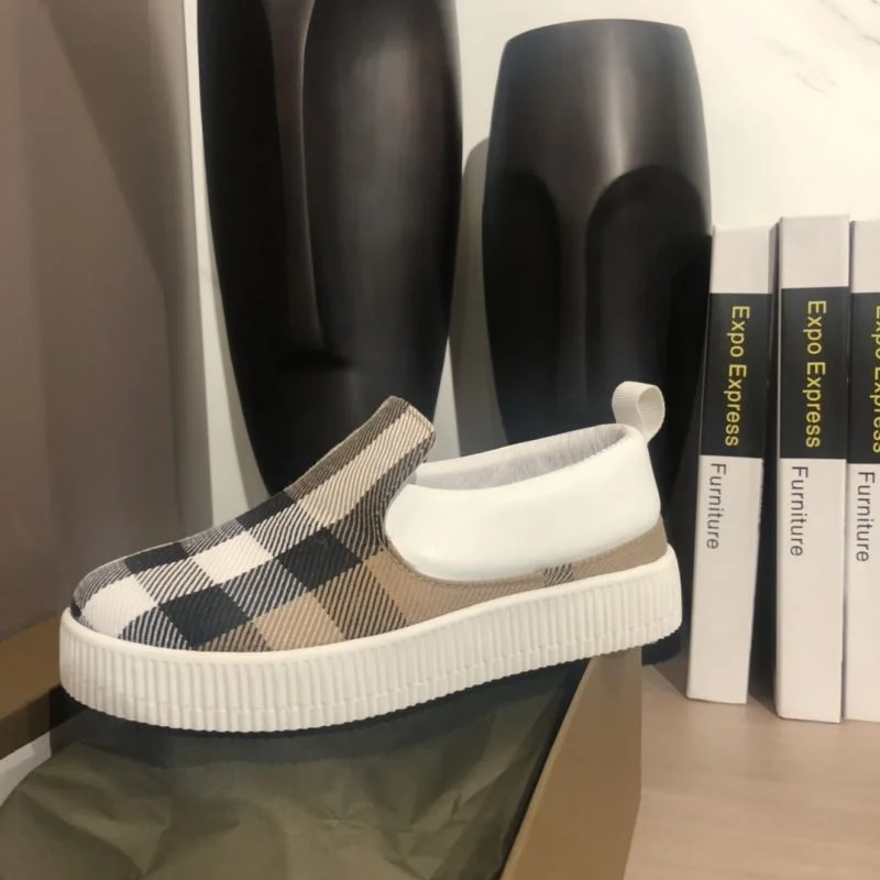 WaterResistant BURBERRY SHOES 30297