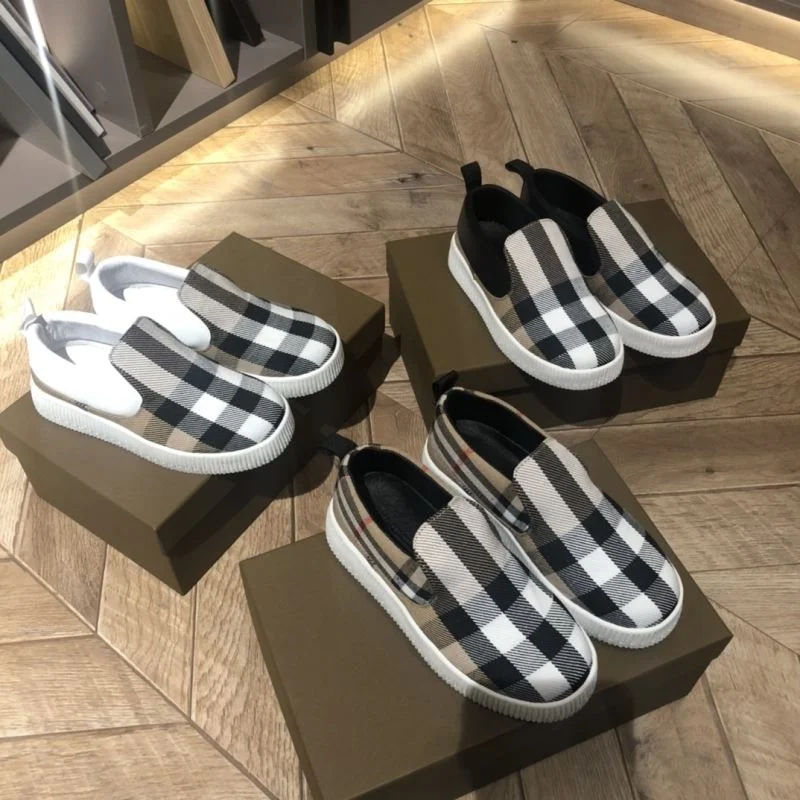 WaterResistant BURBERRY SHOES 30297
