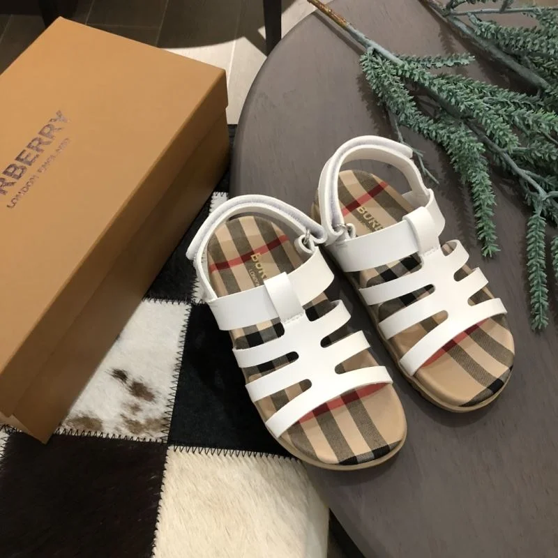 BURBERRY SHOES Thermal 30275