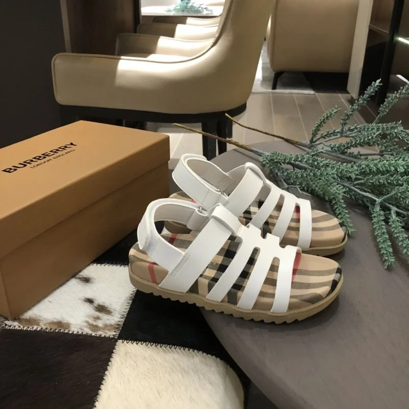 BURBERRY SHOES Thermal 30275