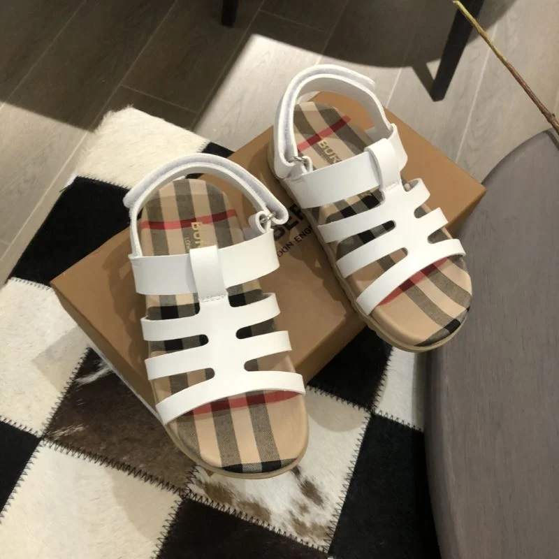 BURBERRY SHOES Thermal 30275