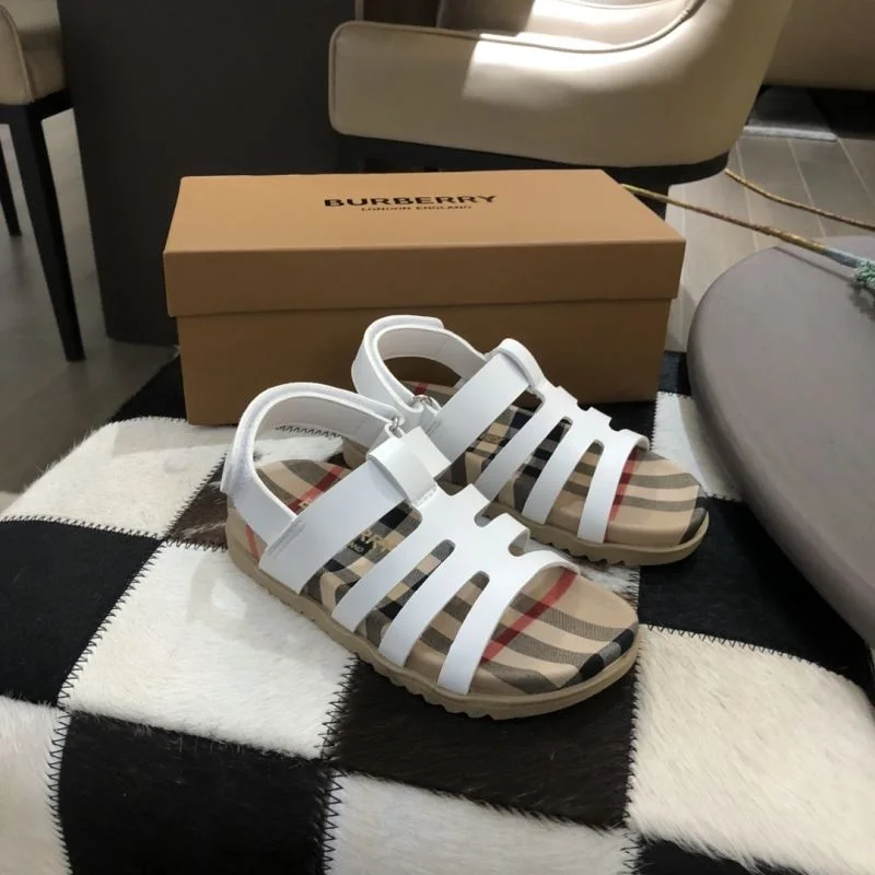 BURBERRY SHOES Thermal 30275