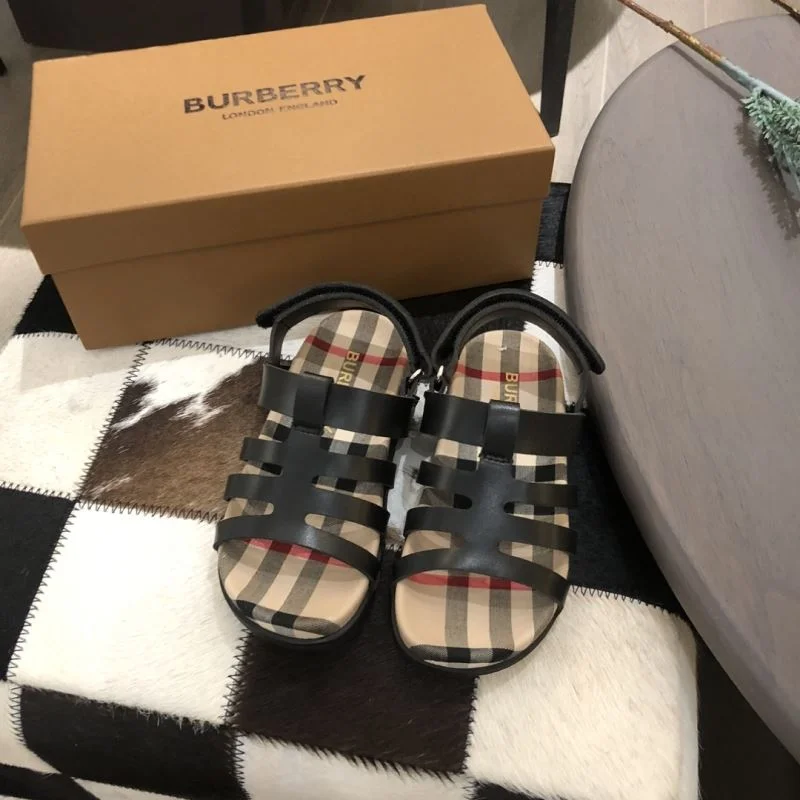 BURBERRY SHOES Elegant 30282