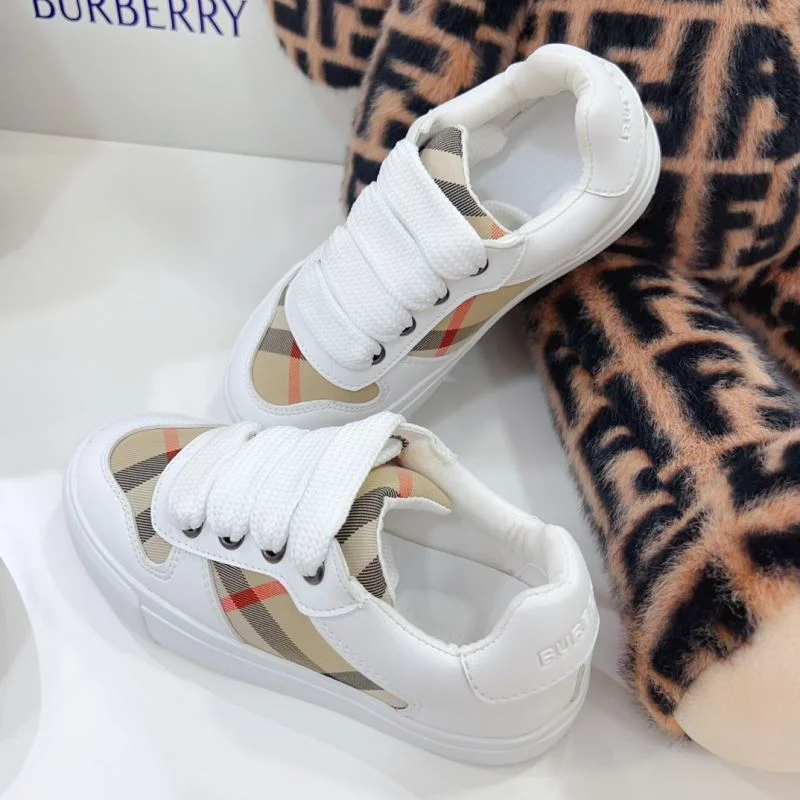 BURBERRY SHOES Attractive 30091