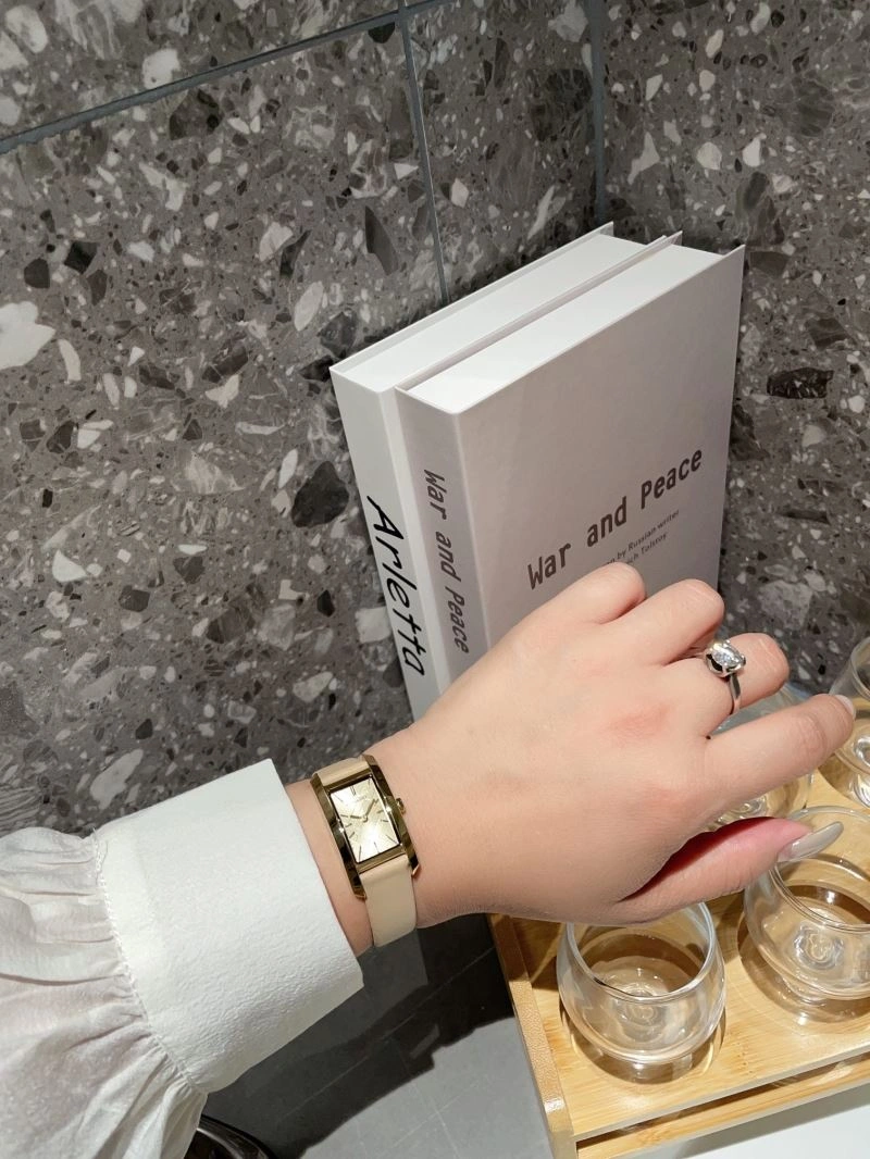 Upgraded BURBERRY Watches 178140