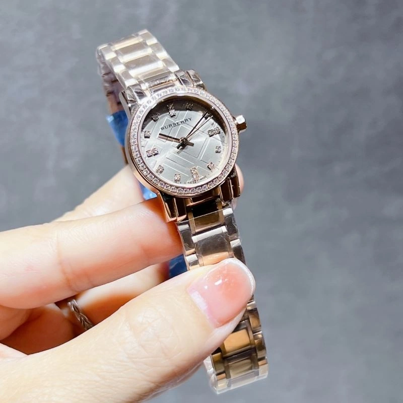 StreetReady BURBERRY Watches 178135