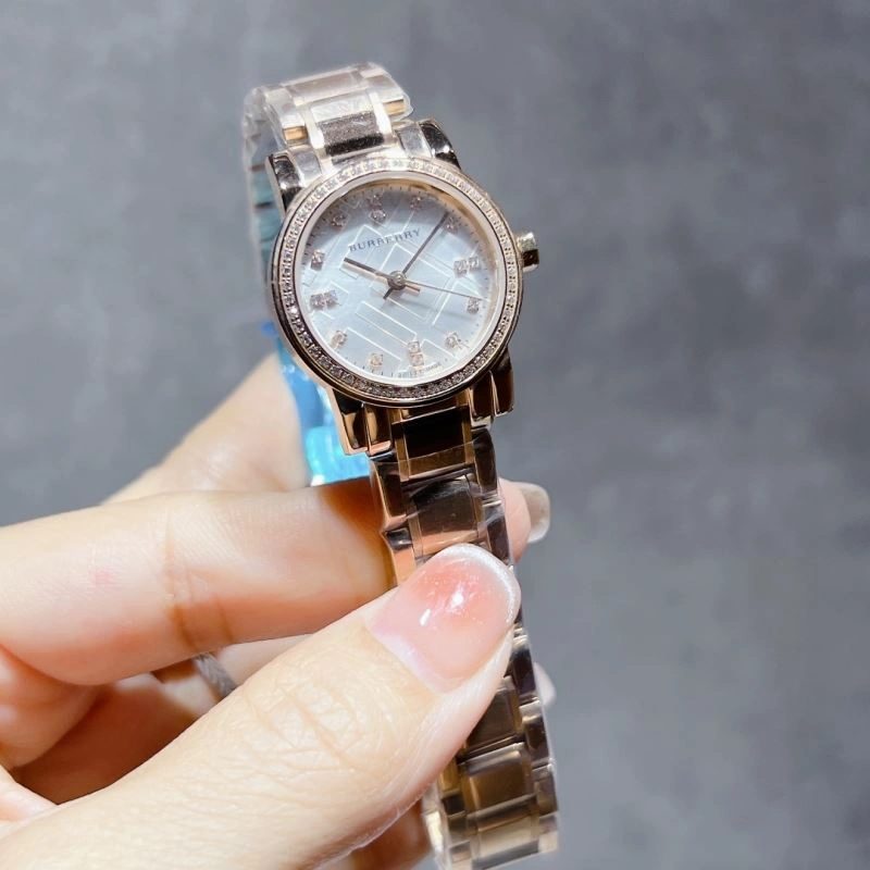StreetReady BURBERRY Watches 178135