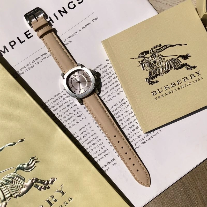 Refined BURBERRY Watches 178130