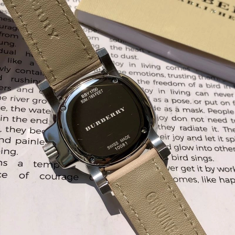 Refined BURBERRY Watches 178130