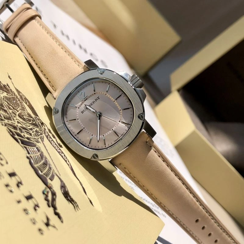 Refined BURBERRY Watches 178130