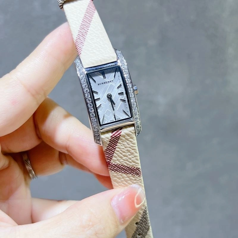 Minimalist BURBERRY Watches 178118