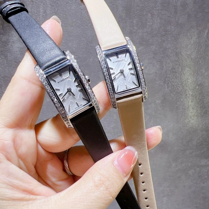 Minimalist BURBERRY Watches 178118