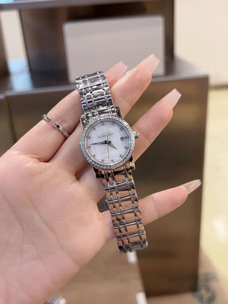 Seasonal BURBERRY Watches 178157