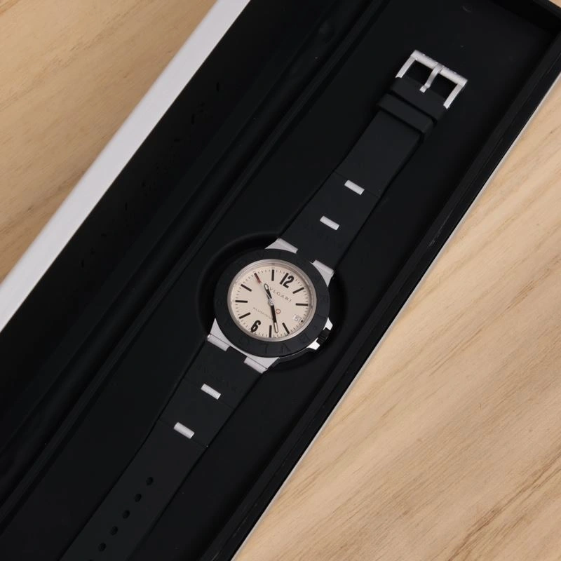 Elegant BVLGARI Watches 178433