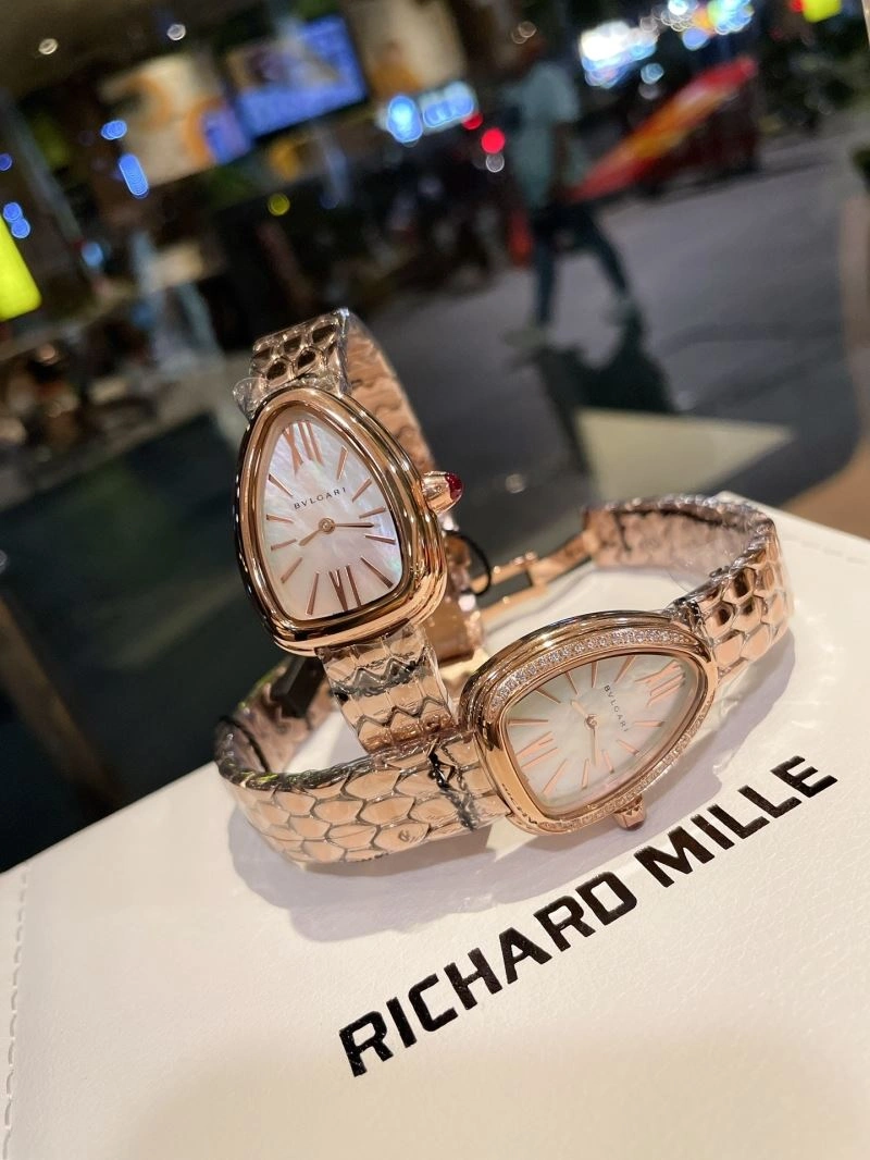 BVLGARI Watches Sleek 178230