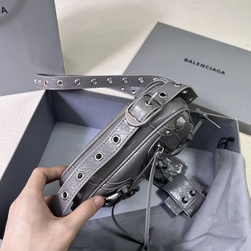 ZeroBulk Balencia Le Cagole Motorcycle Phone Bag - Gray Oily Wax Cowhide 78801