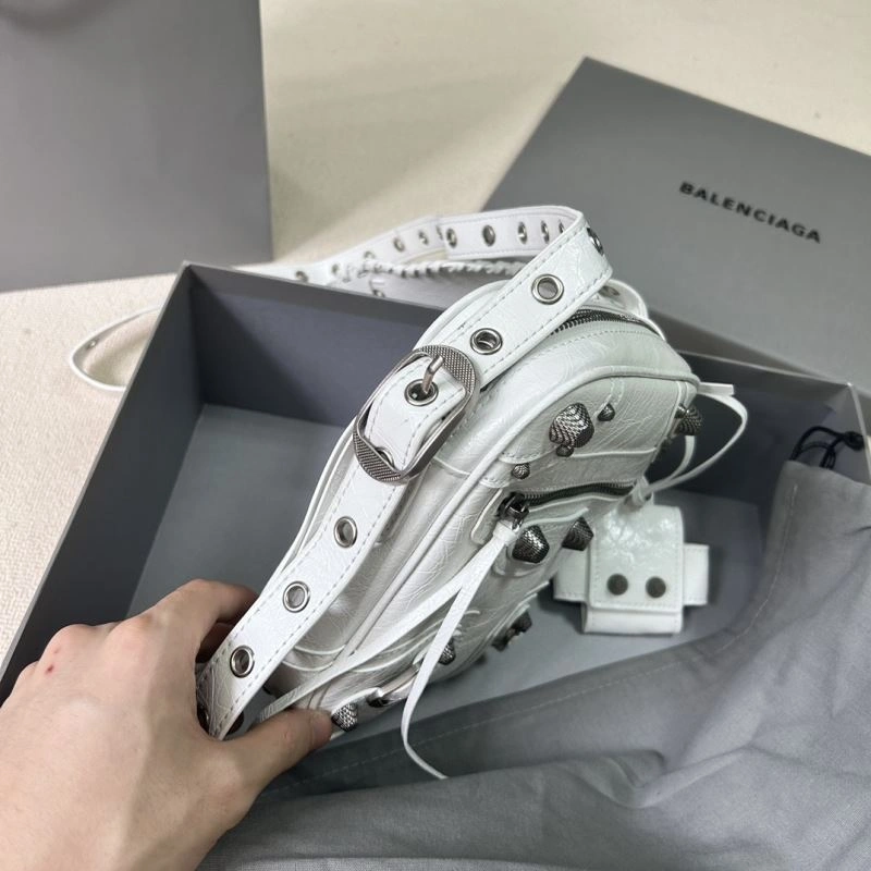 FreshLook Balencia Le Cagole Vintage Motorcycle Phone Bag - White Crossbody Bag 78831