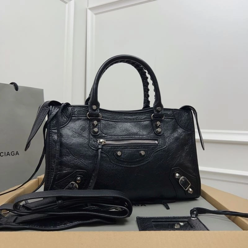 Balenciaga   Gold City Cracked Lambskin Bag with Silver Tassels EyeCatching 78359