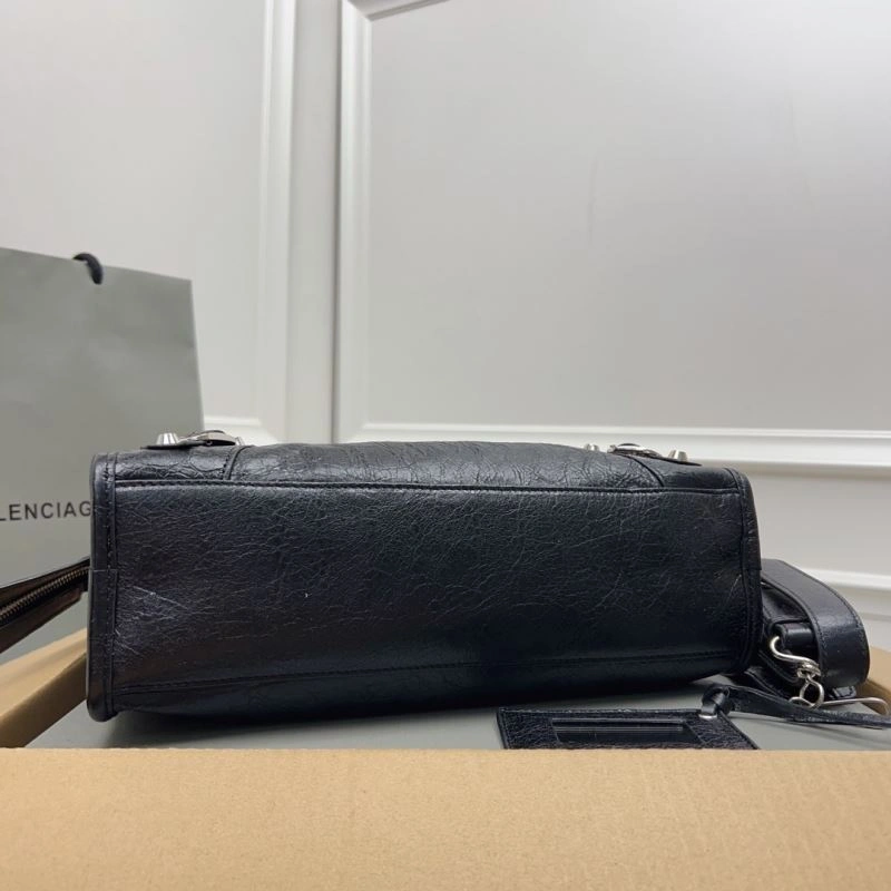 Balenciaga   Gold City Cracked Lambskin Bag with Silver Tassels EyeCatching 78359