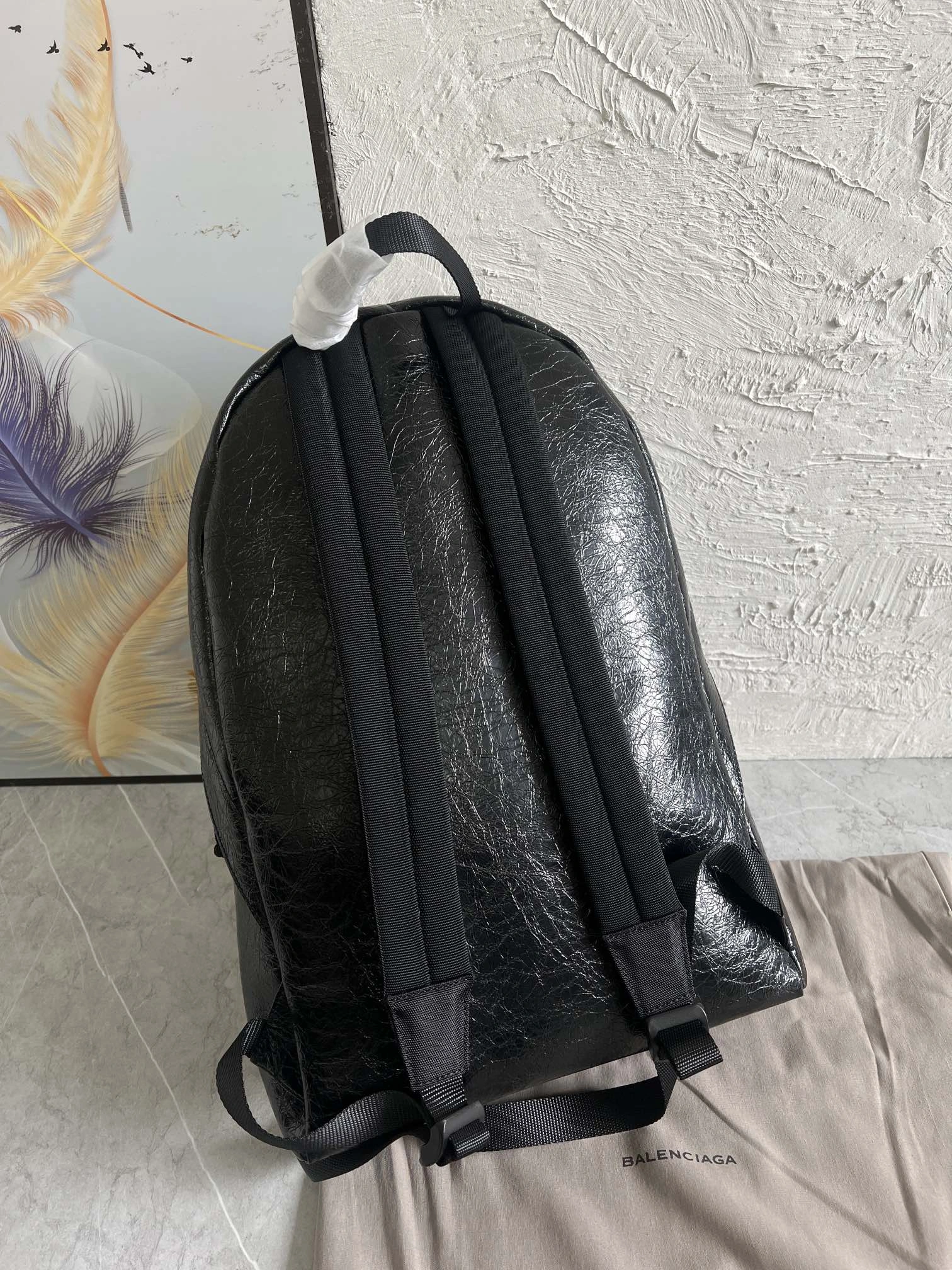Balenciaga 18SS Calfskin Plain Backpack -  Travel Essential ModernLook 61060