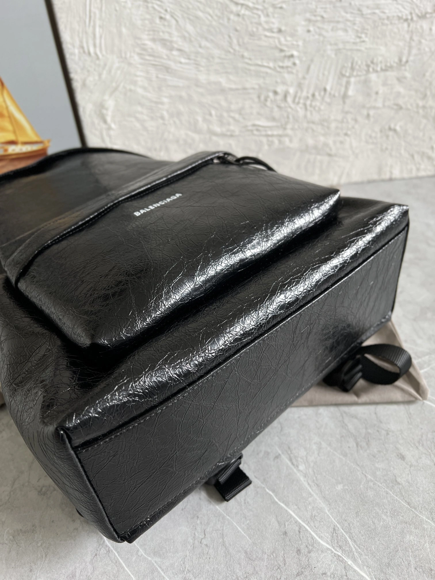 Balenciaga 18SS Calfskin Plain Backpack -  Travel Essential ModernLook 61060