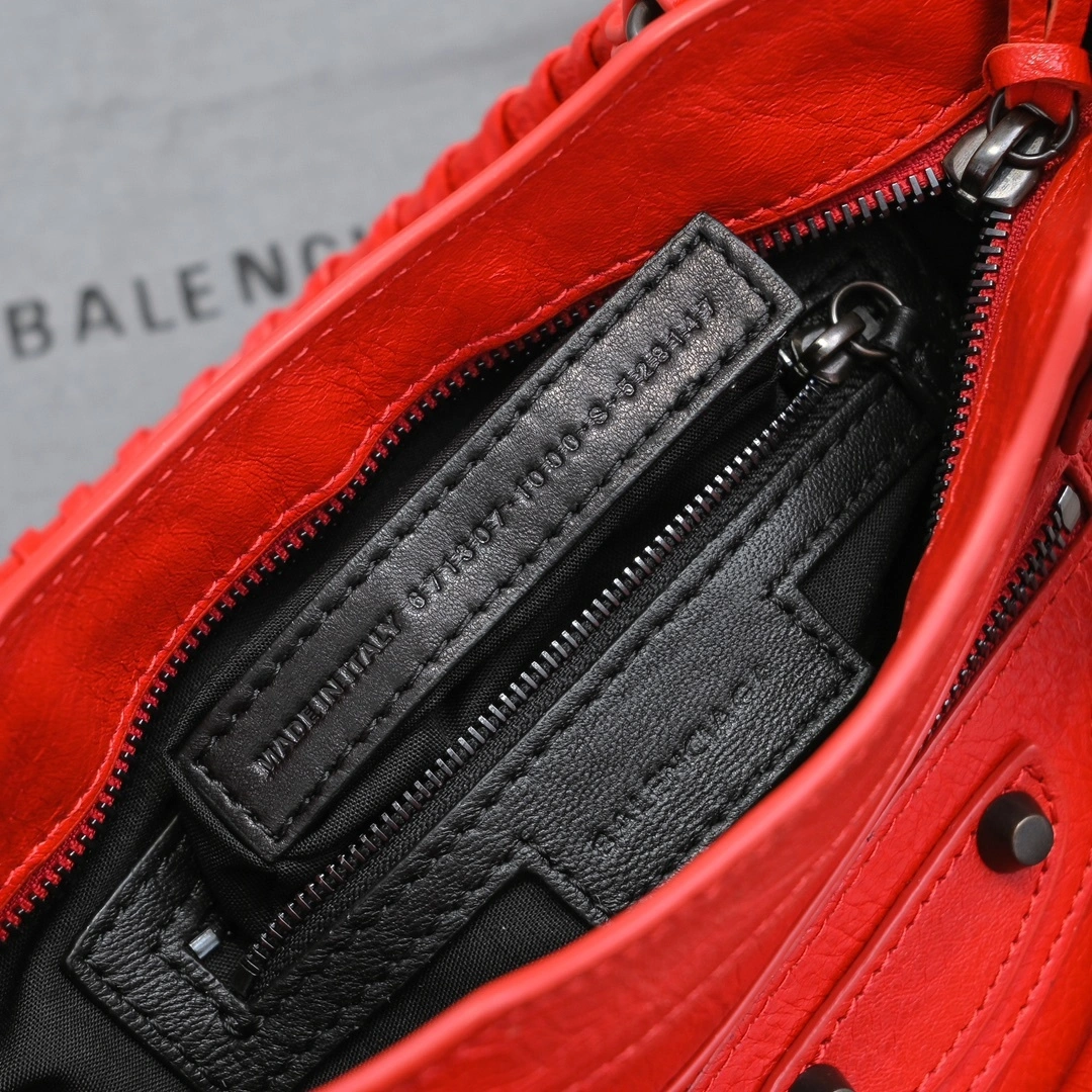 FreshLook Balenciaga 2024  Lie City Motorcycle Bag 61022