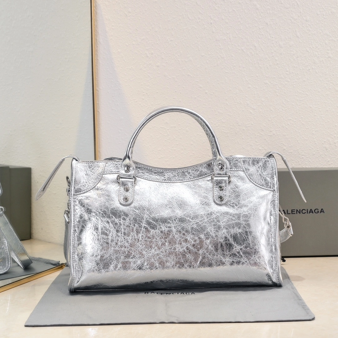 Balenciaga 2024 Lie City Studded Motorcycle Bag - Medium Size Stylish 61034