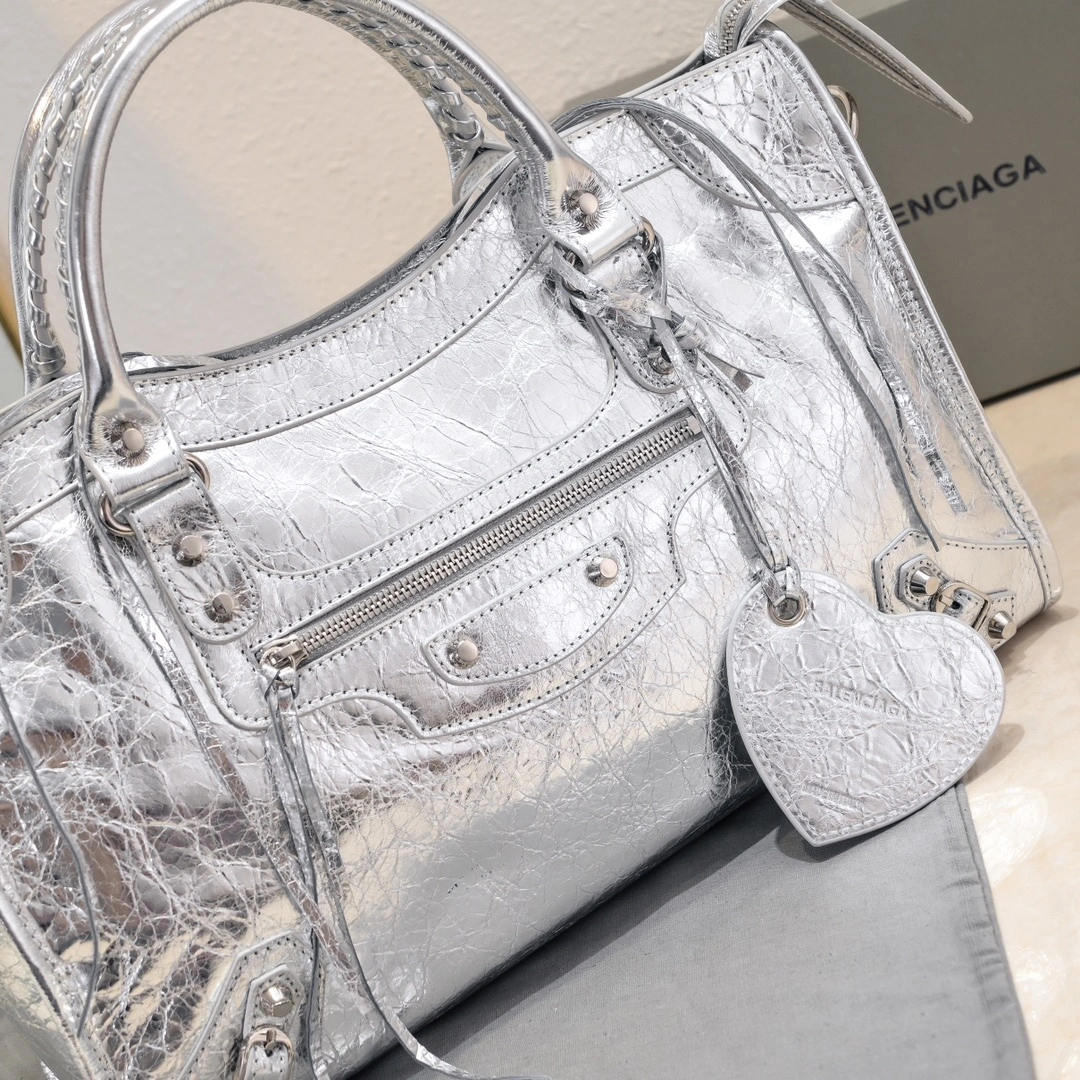 Balenciaga 2024 Lie City Studded Motorcycle Bag - Medium Size Stylish 61034