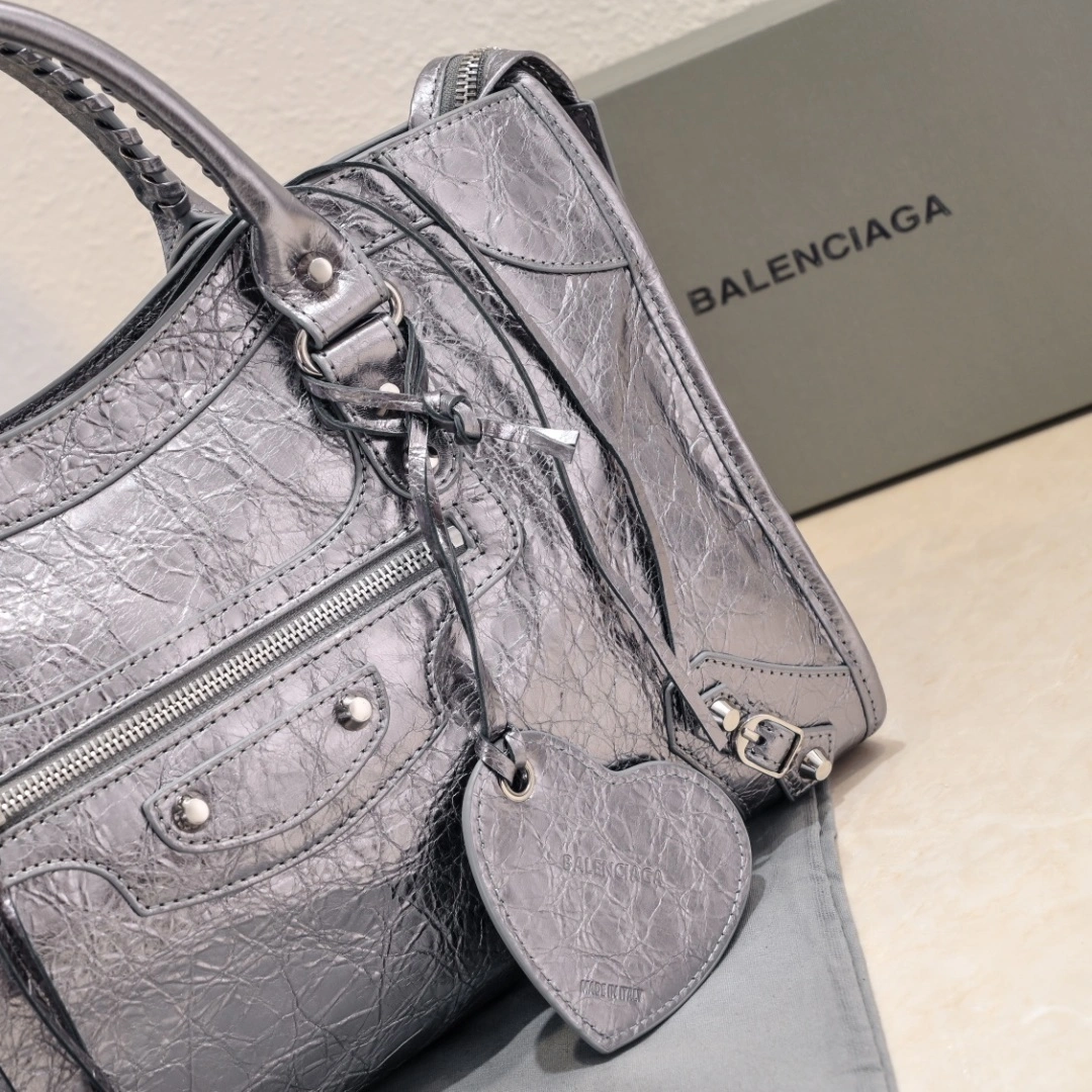 TechFriendly Balenciaga 2024 Lie City Vintage Motorcycle Bag 61078