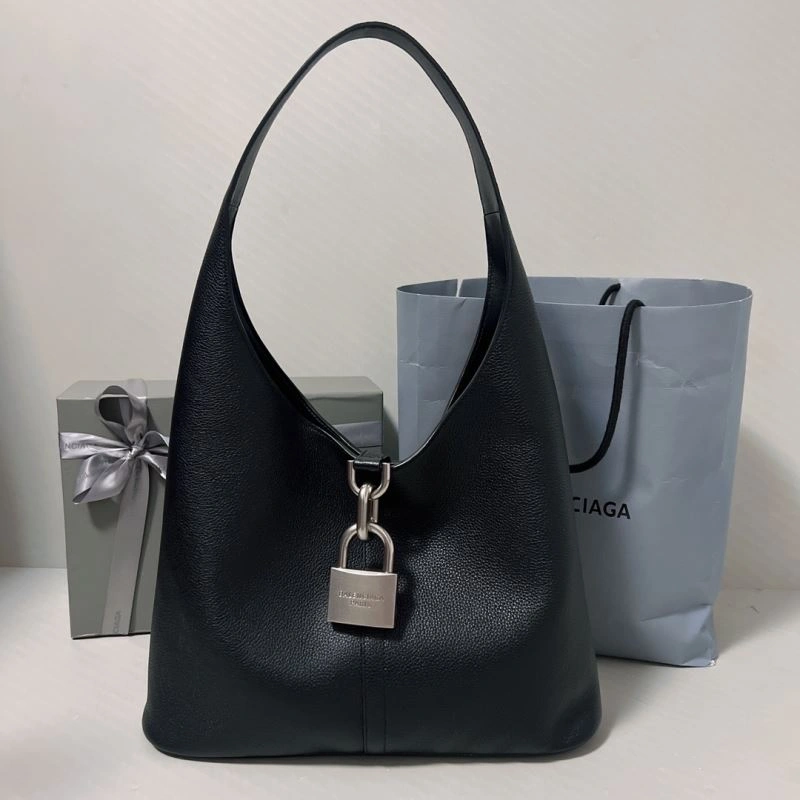 GoodFit Balenciaga 2024 Locker Hobo Bag with Oversized Lock Decoration 70059